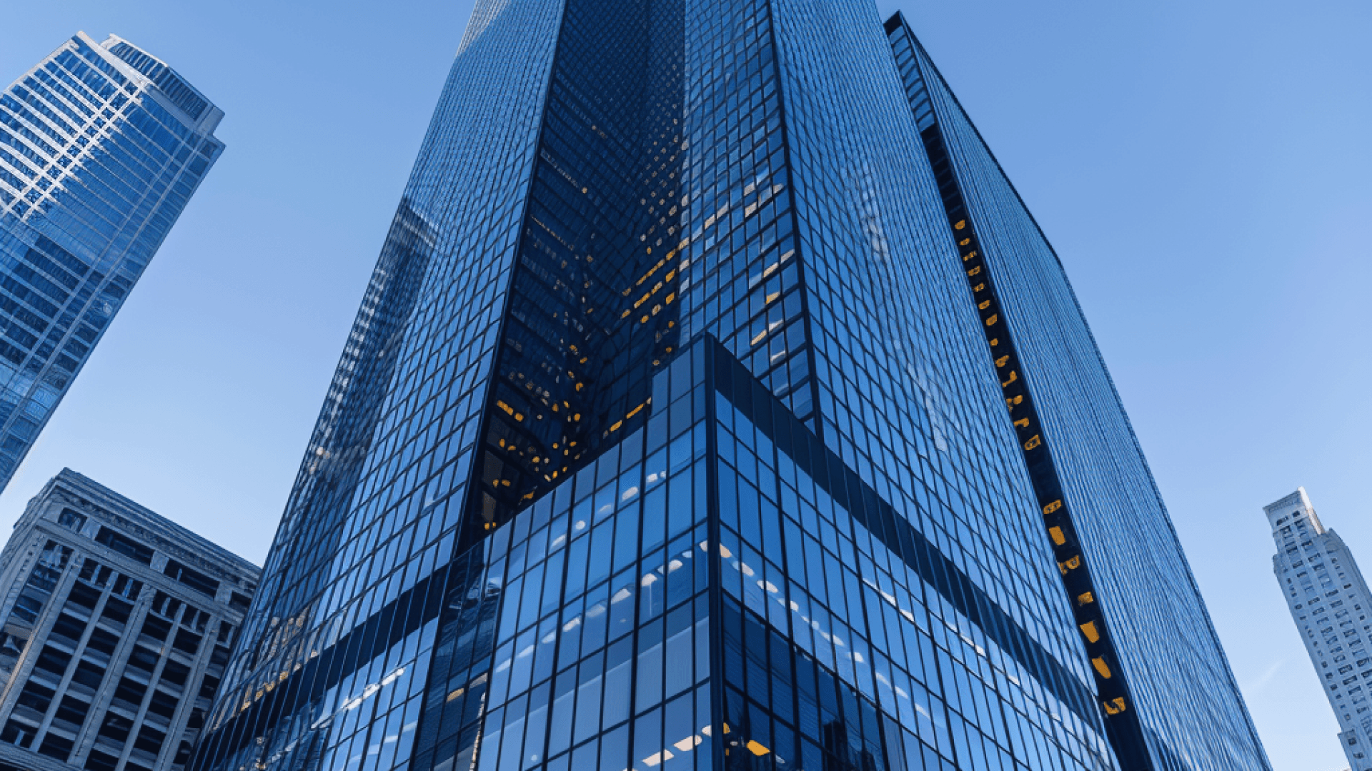 "Deciphering the Complexities of Commercial Leases: A Guide to Legal Intricacies, Lease Structures, and Tenant-Landlord Dynamics"